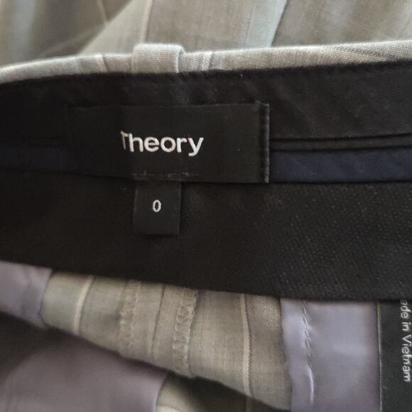 Theory Treeca Pant in Cyrus Grid Plaid Stretch Wool Windowpane Size 0 Grey - Picture 3 of 5
